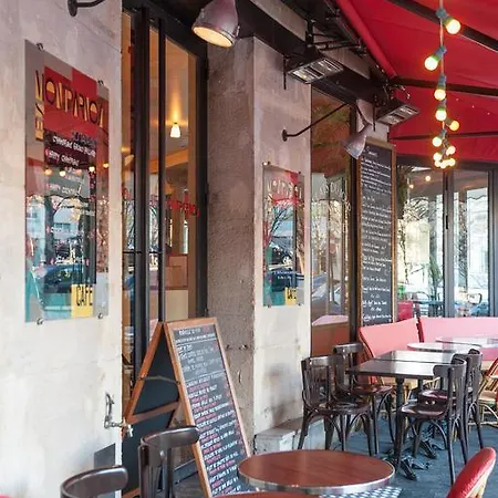 Appartamento Onefinestay - Rue Du Vieux Colombier Private Parigi